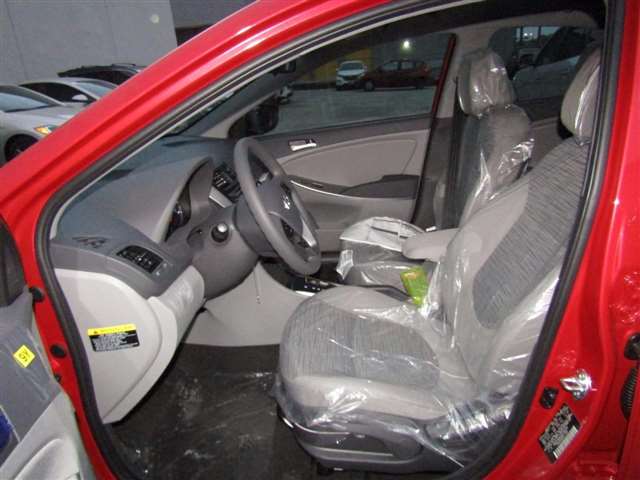 Hyundai Accent 2017 photo 5